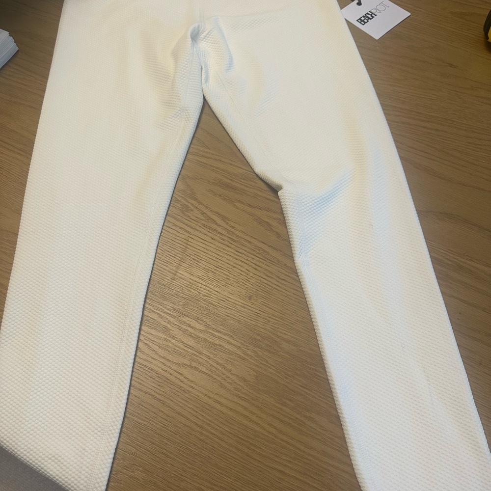 Beach Riot Cream Textured leggings